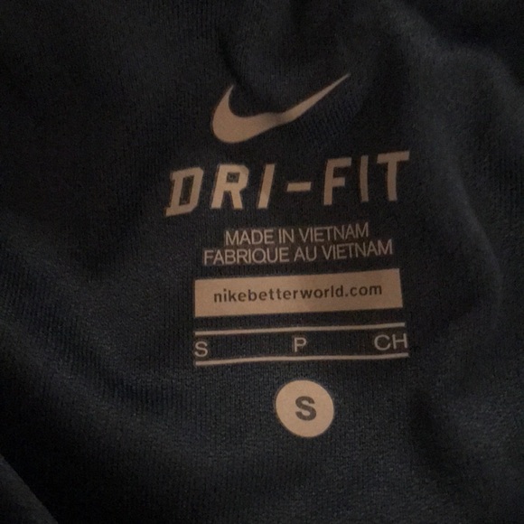 Nike running shorts - Picture 3 of 4